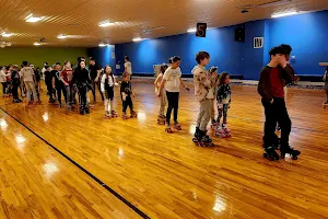 Wheel Thing Skate Center image