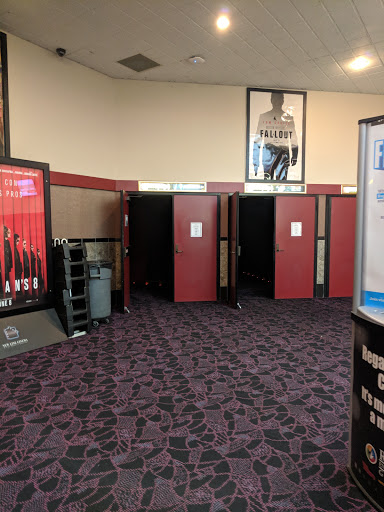 Movie Theater «Regal Cinemas Davis Holiday 6», reviews and photos, 101 F St, Davis, CA 95616, USA