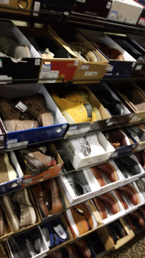 Shoe Store «DSW Designer Shoe Warehouse», reviews and photos, 17158 Redmond Way, Redmond, WA 98052, USA