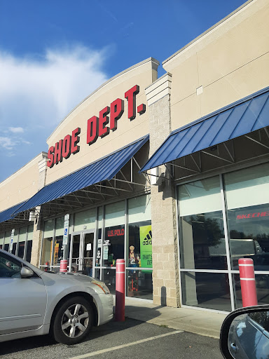 Shoe Store «Shoe Dept.», reviews and photos, 115 W Elmsley Dr #102, Greensboro, NC 27406, USA