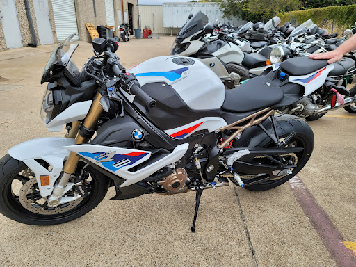 Motorcycle Dealer «BMW Motorcycles of North Dallas», reviews and photos, 900 K Ave #300, Plano, TX 75074, USA