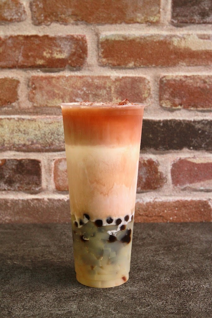 噯喝Aihe -一中飲料店【菊花茶 | 現打果汁｜雙倍布丁奶茶｜酸梅湯】派克雞排前 的照片