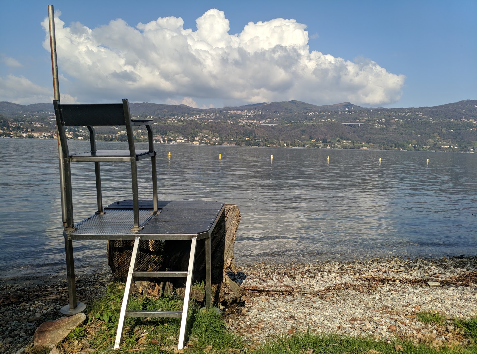 Foto von Spiaggia dei Caravalle und die siedlung