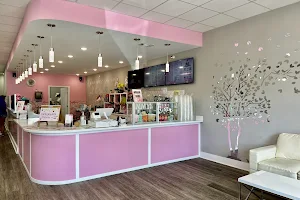 Emmy's Bubble Tea Lounge image