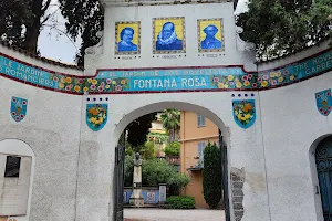 Fontana Rosa image