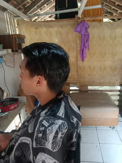 Potong Rambut Arief Roesm BarberShop