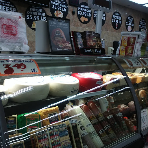 Grocery Store «Villa Park Fruit Market», reviews and photos, 302 W North Ave, Villa Park, IL 60181, USA