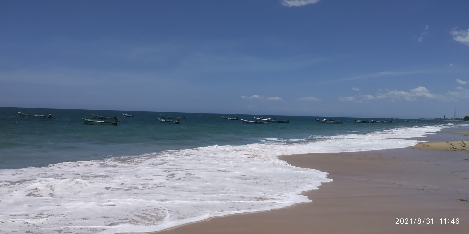 Mangala Beach的照片 带有长直海岸