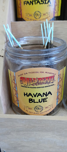 Tobacco Shop «3 Doors Down Head Shop», reviews and photos, 5326 Dixie Hwy, Waterford Twp, MI 48329, USA