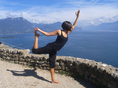 Cours de yoga Pranava Yoga Arles