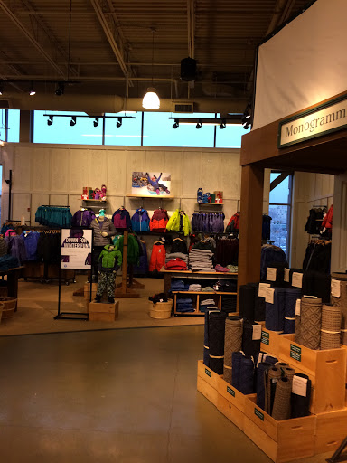 Clothing Store «L.L. Bean», reviews and photos, 340 Legacy Pl, Dedham, MA 02026, USA