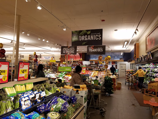 Grocery Store «Stop & Shop», reviews and photos, 105 Alewife Brook Pkwy, Somerville, MA 02144, USA