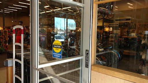 Camping Store «REI», reviews and photos, 12634 N Paradise Village Pkwy W, Phoenix, AZ 85032, USA
