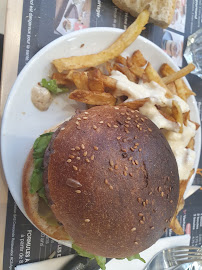 Hamburger du Restaurant Les Comptoirs d'Alice et Jules à Saint-Nazaire - n°3