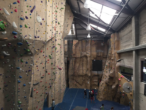 Rock Climbing Gym «Planet Granite», reviews and photos, 100 El Camino Real, Belmont, CA 94002, USA