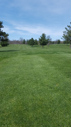 Golf Course «Meadowood Golf Course», reviews and photos, 1911 Golf Club Dr, Burlington, KY 41005, USA