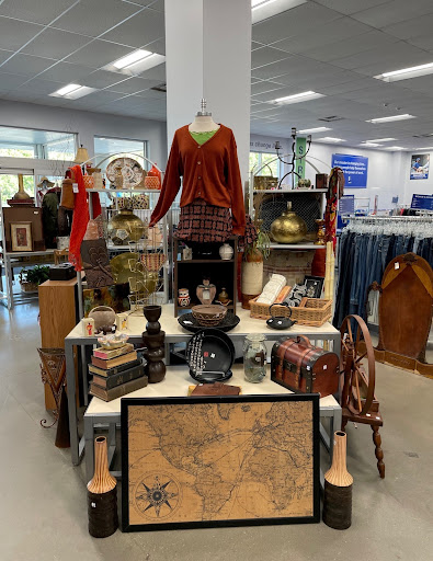 Thrift Store «Goodwill Virginia Center Retail Store», reviews and photos, 10231 Washington Hwy, Glen Allen, VA 23059, USA