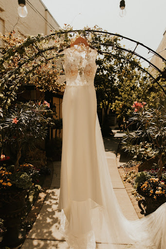 Bridal Shop «Annika Bridal Boutique», reviews and photos, 3940 W 50th St, Edina, MN 55424, USA