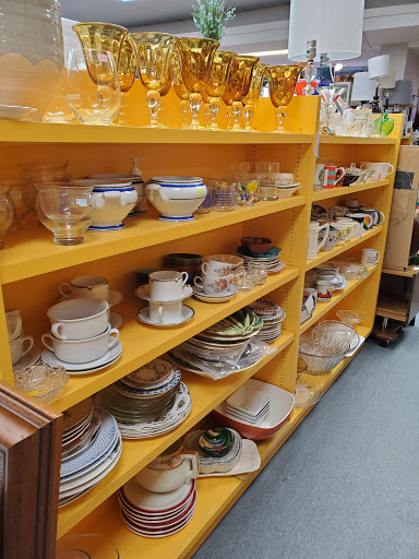 Donations Center «Seattle Childrens Kent Bargain Boutique», reviews and photos