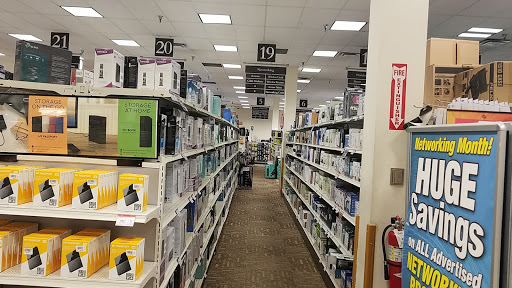 Electronics Store «Micro Center», reviews and photos, 8000 E Quincy Ave, Denver, CO 80237, USA