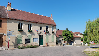 Mairie à Verneuil-en-Bourbonnais