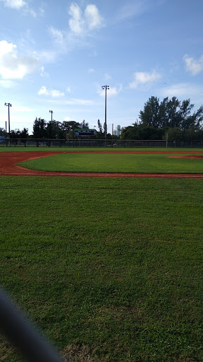 Stadium «Flamingo Park Baseball Stadium», reviews and photos, Michigan Ave, Miami Beach, FL 33139, USA