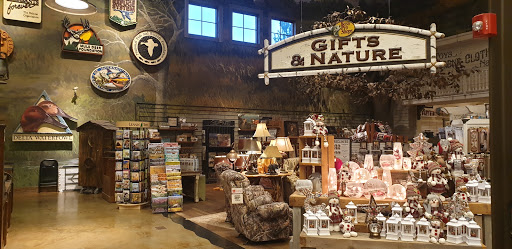 Sporting Goods Store «Bass Pro Shops», reviews and photos, 10000 Bass Pro Blvd, Rossford, OH 43460, USA