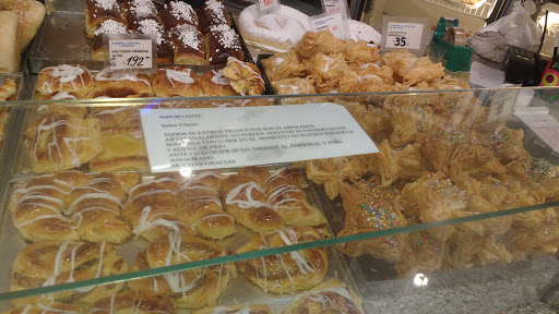 Panadería y Confitería La Mariposa