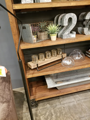 Furniture Store «Ashley HomeStore», reviews and photos, 2409 N Hwy 67, Florissant, MO 63033, USA