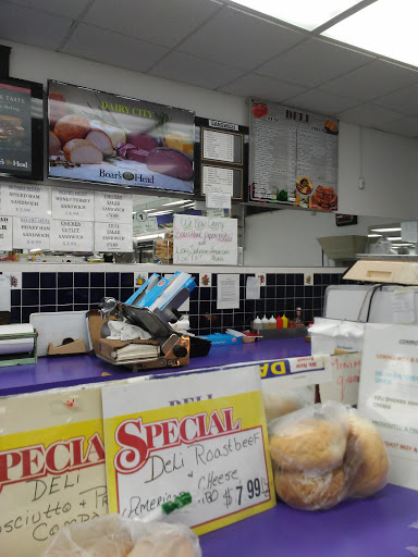 Dairy City Supermarket, 42 Bay Shore Rd, Bay Shore, NY 11706, USA, 