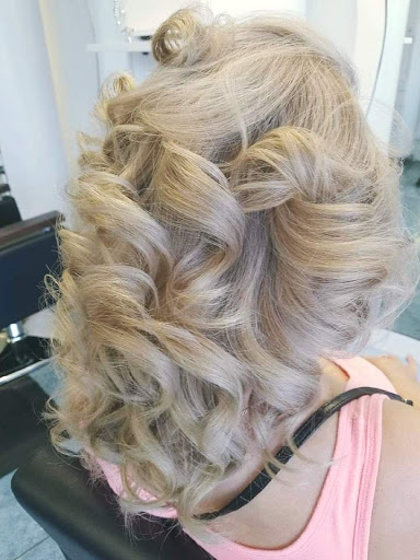 Beauty Salon «M Colors Beauty Salon», reviews and photos, 1347 Long Beach Blvd, Long Beach, CA 90813, USA