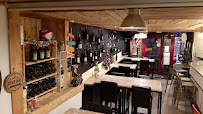 Atmosphère du Restaurant L'alambic Bistro Resto Vino à Rumilly - n°1