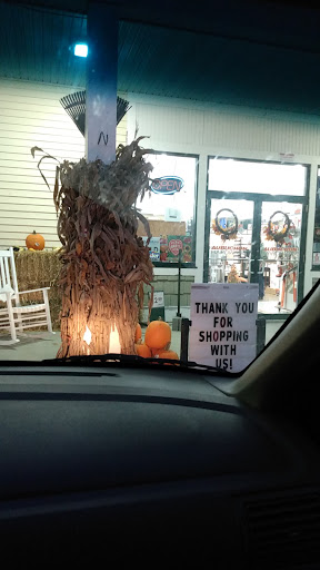 Hardware Store «Aubuchon Hardware», reviews and photos, 83 Moosehead Trail, Newport, ME 04953, USA