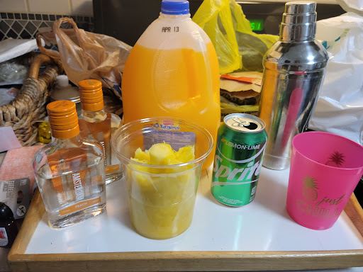 Liquor Store «Scores Liquors», reviews and photos, 6714 Shepherdsville Rd, Louisville, KY 40228, USA