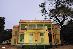 Santiniketan Bari image