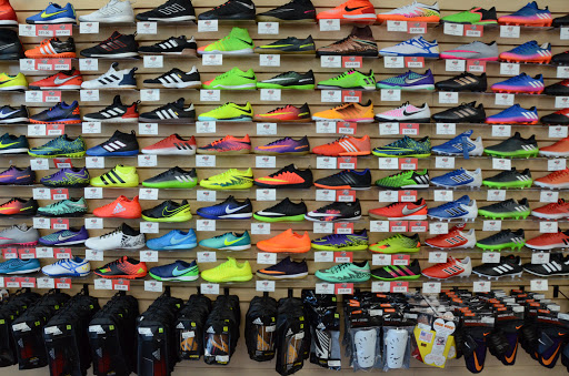 Soccer Store «The Soccer Edge», reviews and photos, 936 Roosevelt Rd, Glen Ellyn, IL 60137, USA