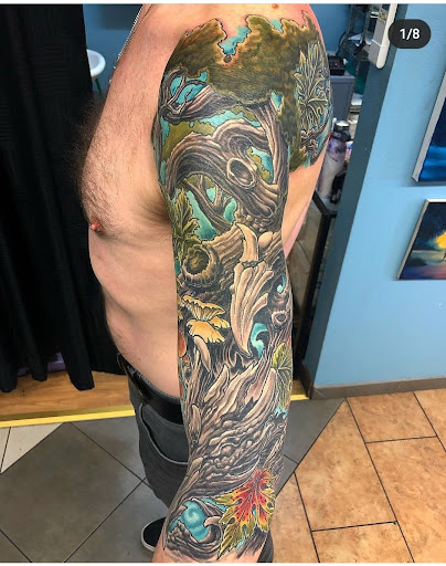 Tattoo Shop «Illuminati Tattoo Parlor», reviews and photos, 10214 SE Mill Plain Blvd Suite B, Vancouver, WA 98664, USA