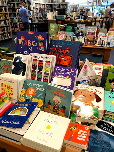 Book Store «Labyrinth Books», reviews and photos, 122 Nassau St, Princeton, NJ 08542, USA