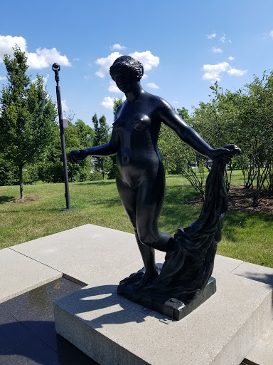 Venus Victorious sculpture