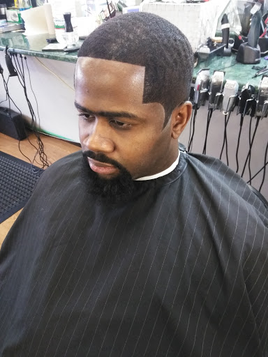 Barber Shop «The Five Star Barbershop», reviews and photos, 207 Long Ln, Upper Darby, PA 19082, USA