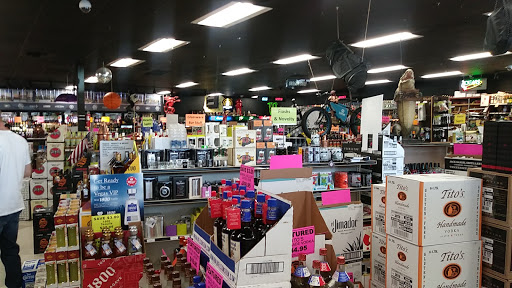 Liquor Store «Troutdale Liquor Store», reviews and photos, 3030 NE Hogan Dr, Gresham, OR 97030, USA