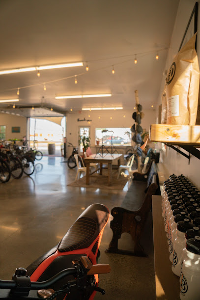 Lincoln & Main | Electric Bike Café & Winery