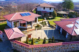 The Sunny House / solar house image