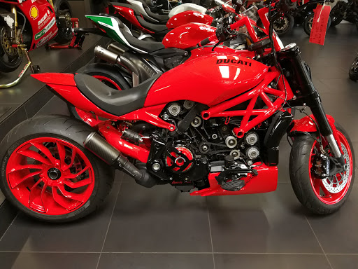 Motorcycle Dealer «KTM Los Angeles», reviews and photos, 426 N La Cienega Blvd, Los Angeles, CA 90048, USA