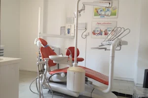Dr. Valeria Placidi, Dentista image