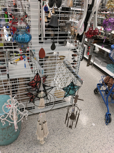 Clothing Store «Ross Dress for Less», reviews and photos, 902 Sepulveda Blvd, Harbor City, CA 90710, USA