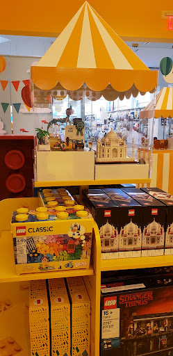 Toy Store «The LEGO Store», reviews and photos, 26300 Cedar Rd, Beachwood, OH 44122, USA