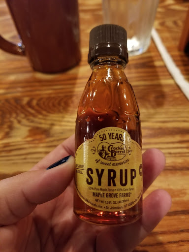 American Restaurant «Cracker Barrel Old Country Store», reviews and photos, 2421 Old Country Inn Dr, Caseyville, IL 62232, USA