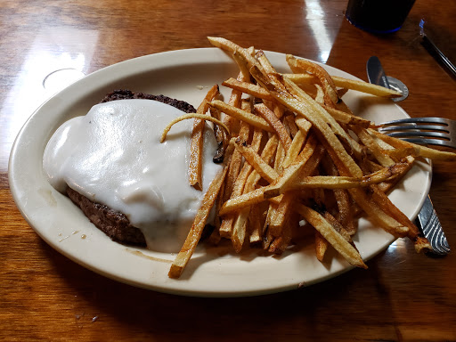 Bar & Grill «Richards Restaurant & Lounge», reviews and photos, 19 N McIntosh St, Elberton, GA 30635, USA