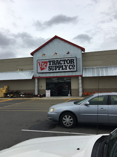 Tractor Supply Co., 711 Washington Ave #1b, Chestertown, MD 21620, USA, 